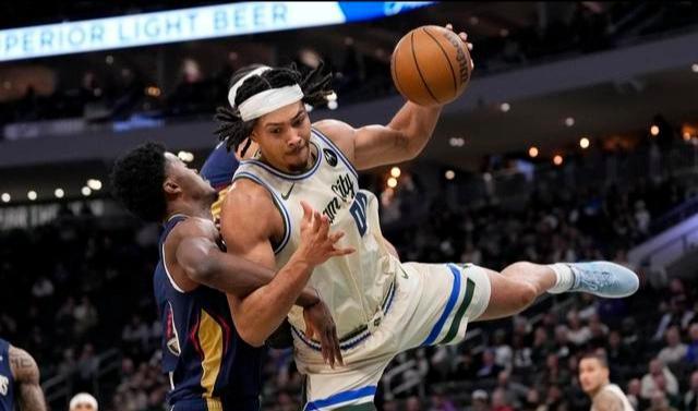 开云体育APP-墨菲狂砍44分难救主 NBA雄鹿141-137鹈鹕