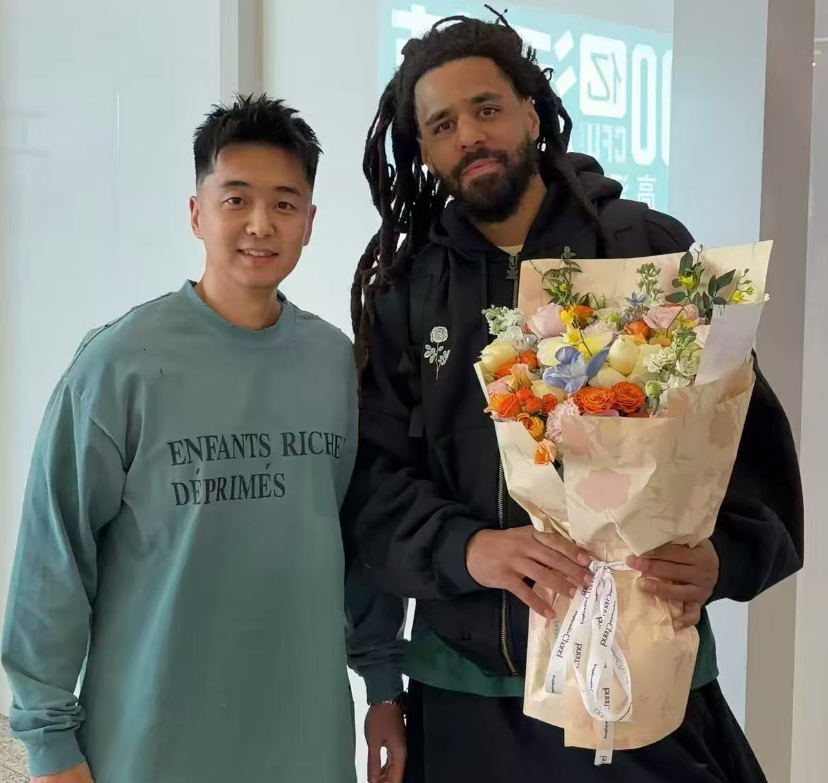 下载开云-同曦不愧是网红大队!签说唱歌手J Cole,已跟队训练,历史第一档